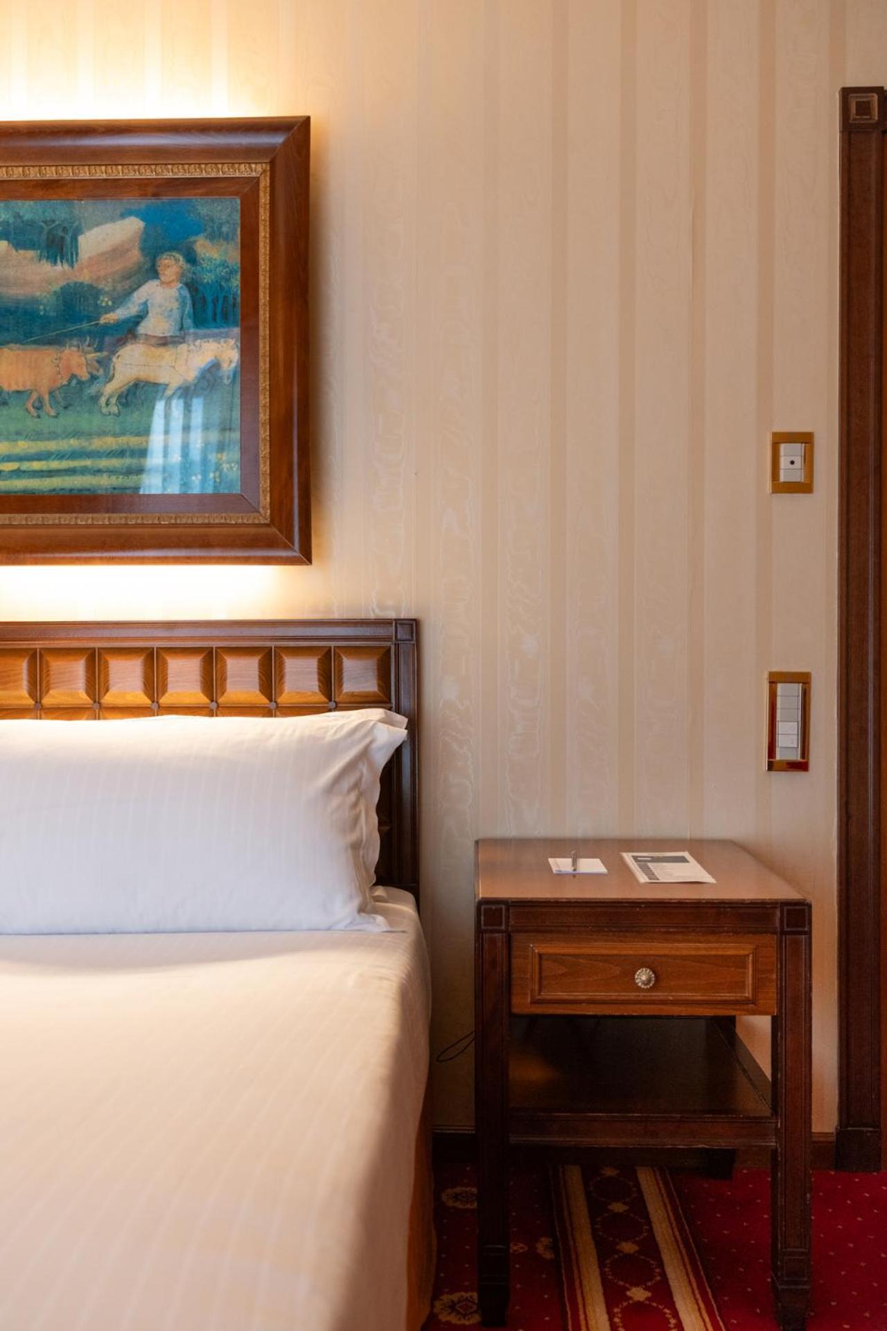 Deluxe Single Room