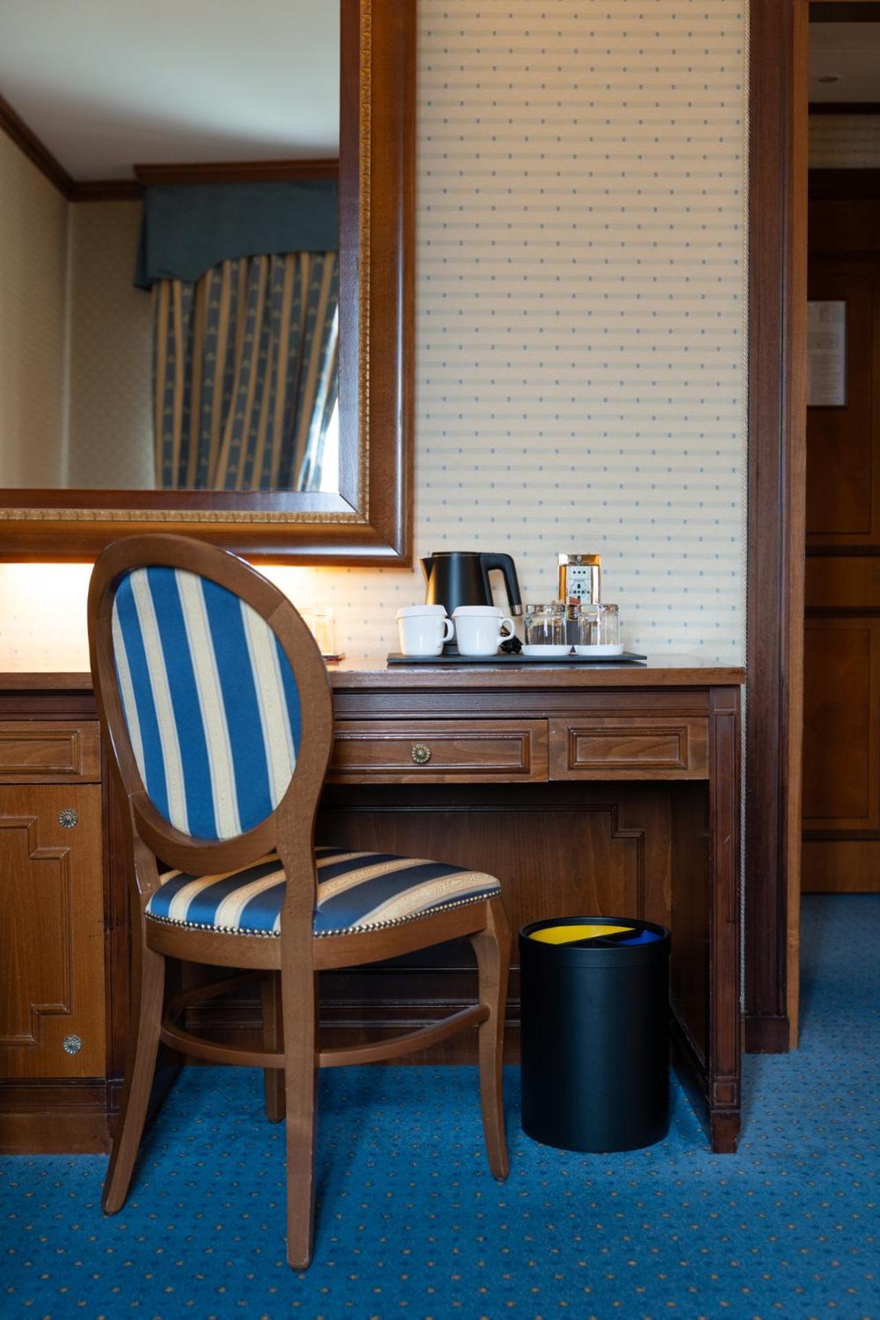 Deluxe Single Room